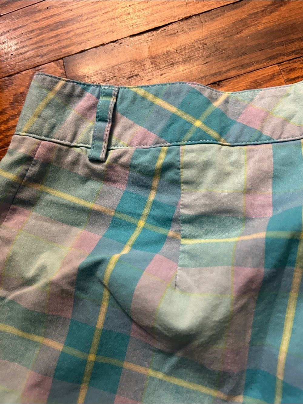 Lilly Pulitzer Pastel Plaid Women’s Bermuda Shorts - Aqua, Pink, Yellow Size 2P - Picture 11 of 16